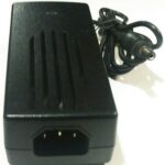 آداپتور سوئیچینگ 12 ولت 2.5 آمپر بین راهی ( 12V 2.5A )