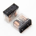 رله کتابی شیشه ای 12 ولت 5 آمپر 8 پایه کد G2R-2-DC12V