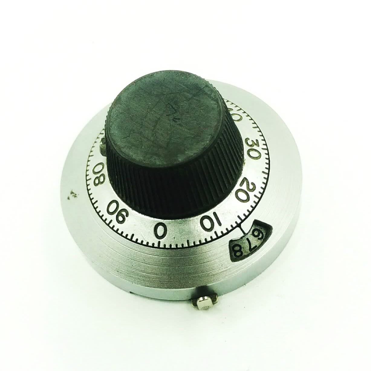 سر ولوم ده دور بزرگ فلزی استوک سر ولوم ده دور بزرگ فلزی استوک