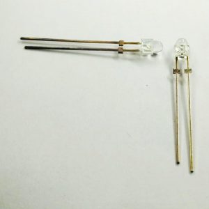 LED گرد قرمز شفاف با سر 3 و بدنه 4 میلی متر