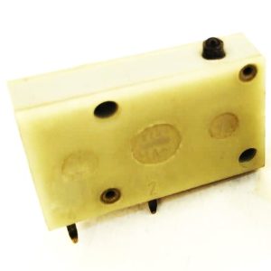 میکروسوئیچ 1A 220VAC بدون اهرم 28 میلی متر