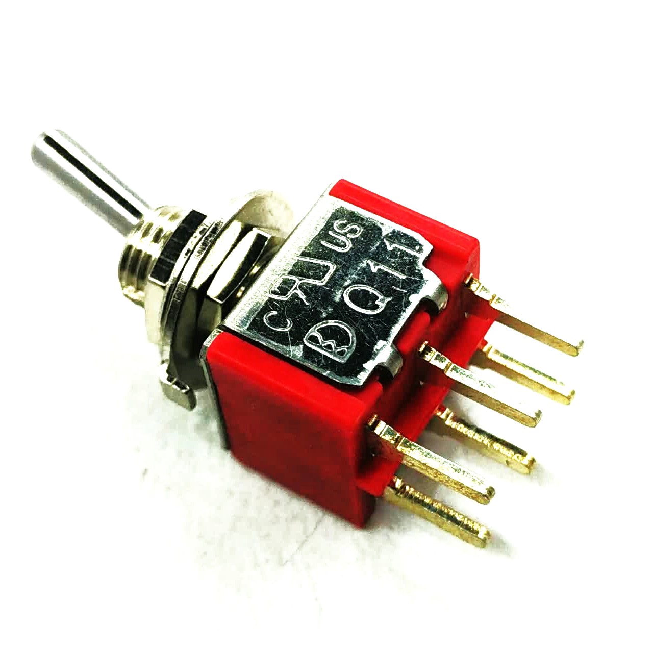 کلید کلنگی 2 حالته 6 پایه روبردی قطر 6 میلی متر کلید کلنگی 2 حالته 6 پایه روبردی قطر 6 میلی متر