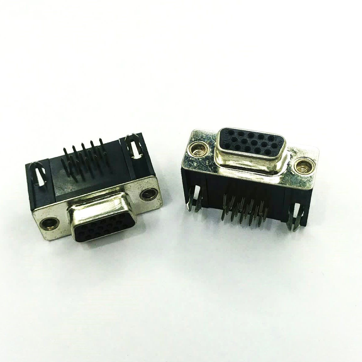 دی کانکتور VGA مادگی 15 پین روبردی رایت دی کانکتور VGA مادگی 15 پین روبردی رایت