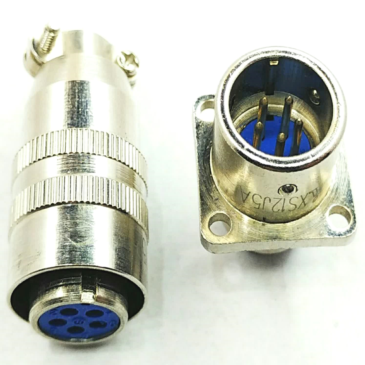 کانکتور فلزی نظامی 5 پین فلنج دار مدل XS12K5P کانکتور فلزی نظامی 5 پین فلنج دار مدل XS12K5P