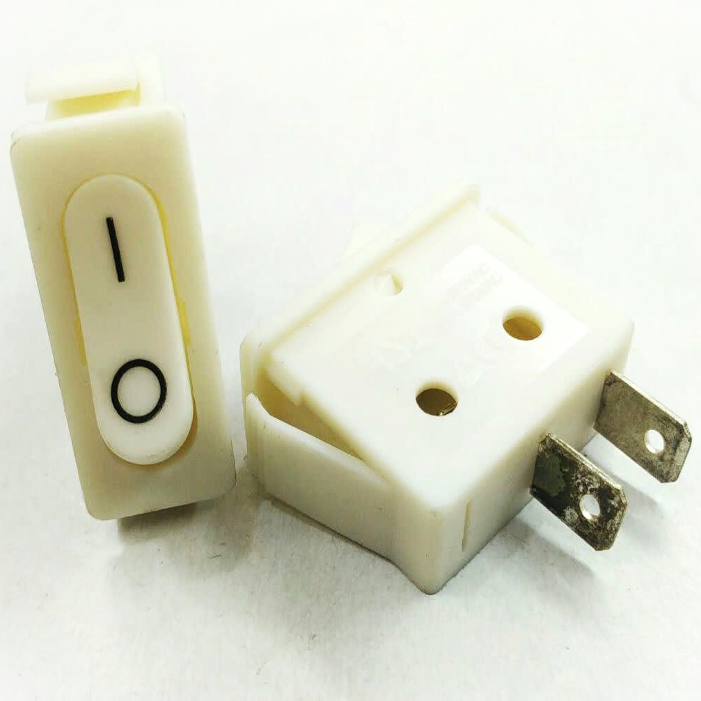 کلید راکر دو حالته باریک 2 پایه سفید کلید راکر دو حالته باریک 2 پایه سفید