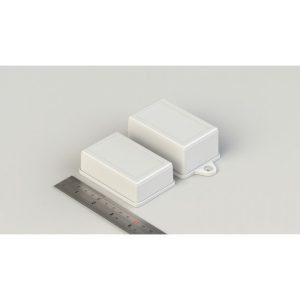 جعبه پلاستیکی رومیزی ابعاد 82X42X31 میلی متر سفید